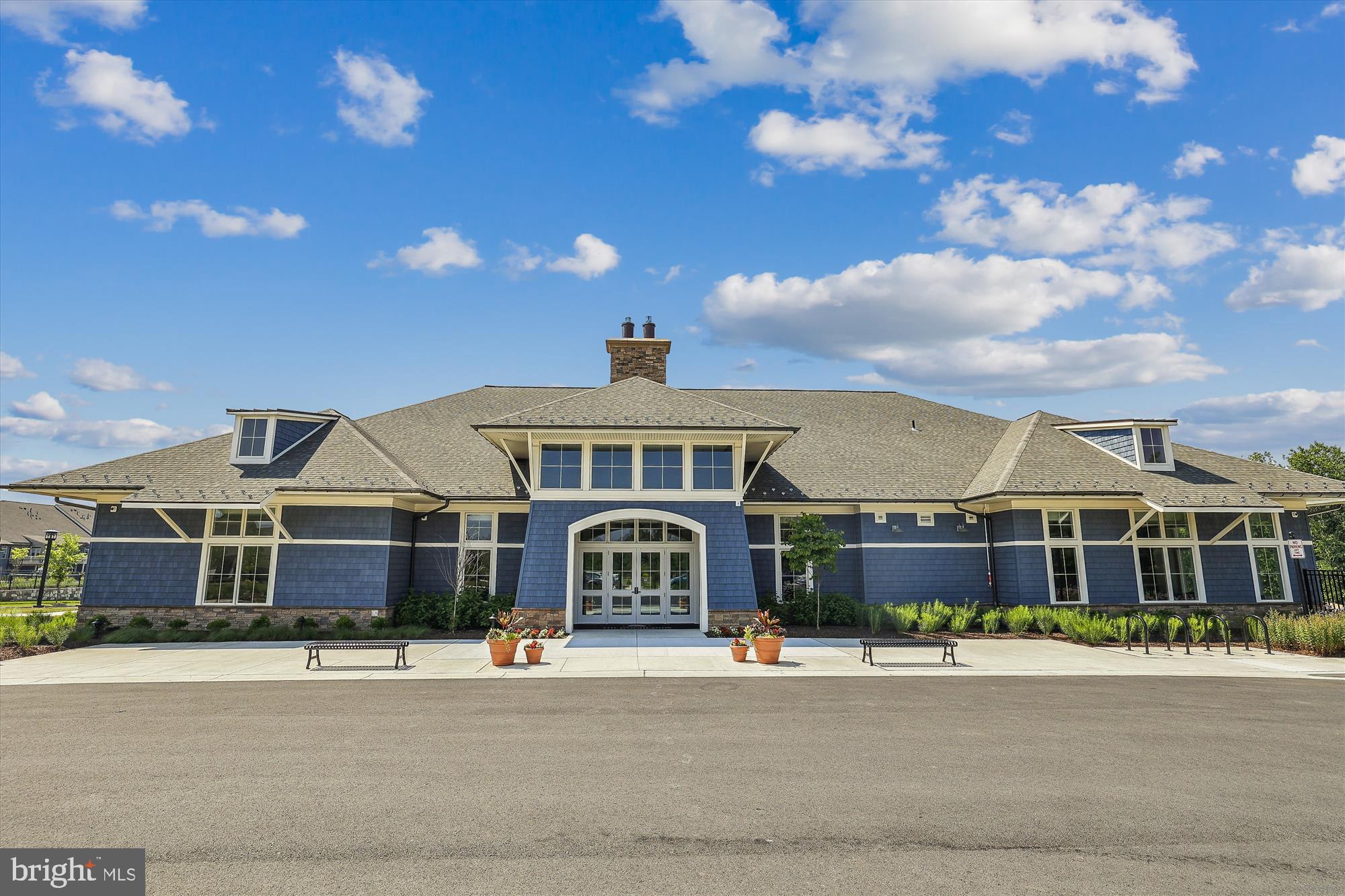 3520 Starlight St #102