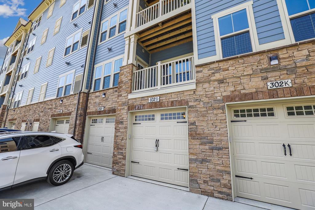 3520 Starlight St #102
