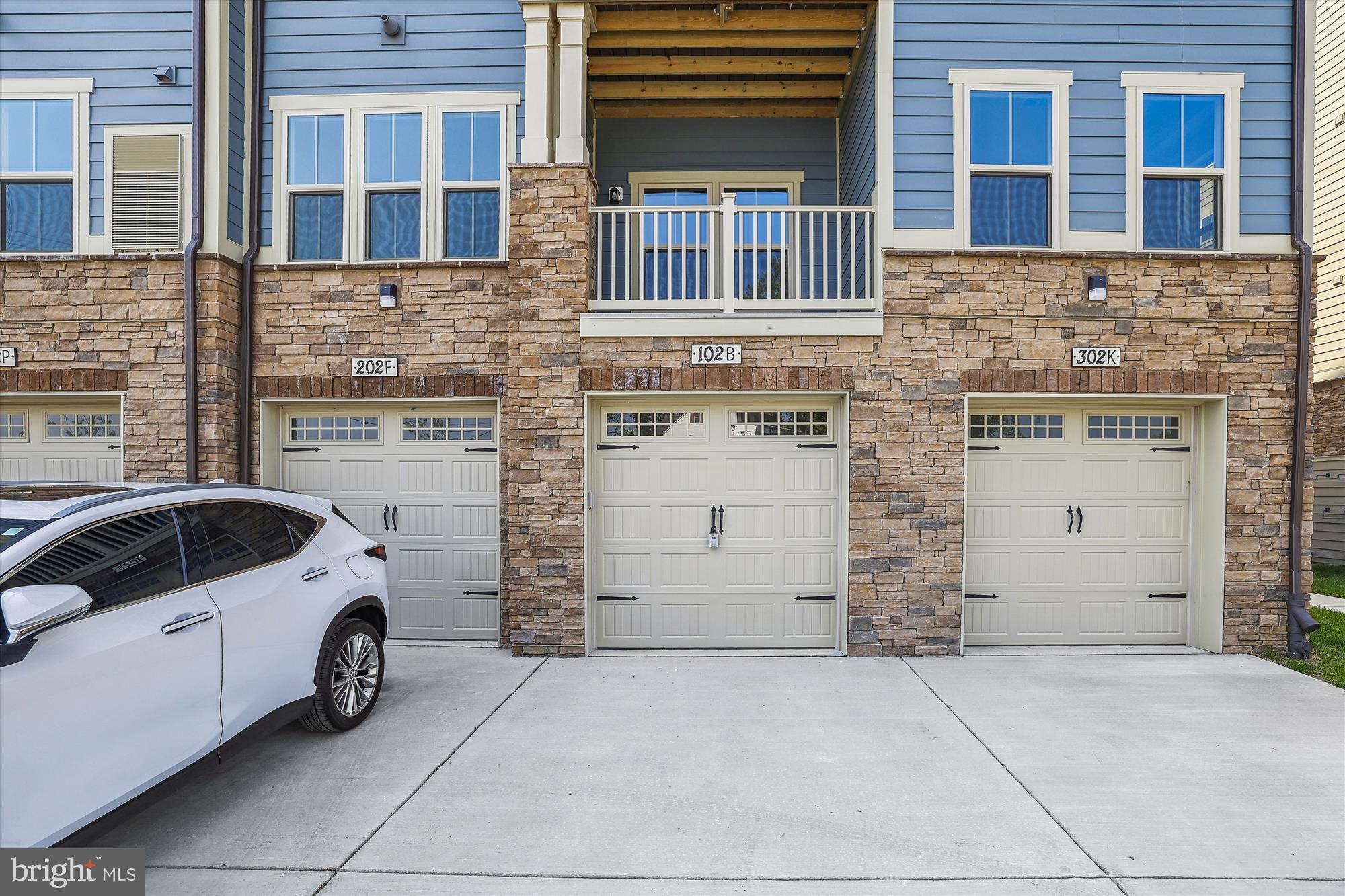 3520 Starlight St #102