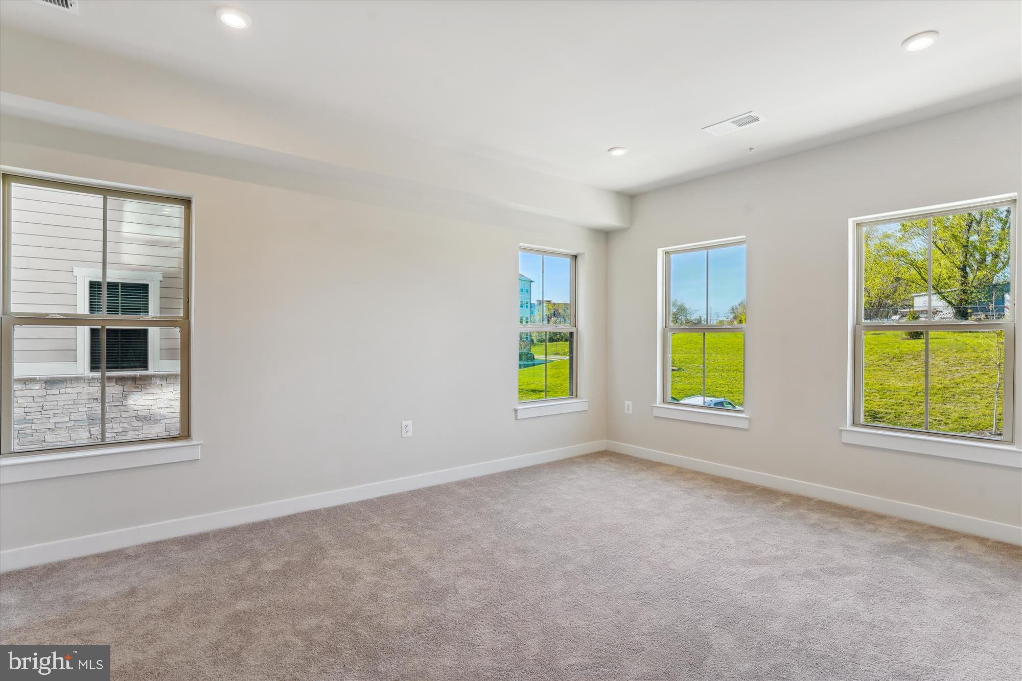 3520 Starlight St #102