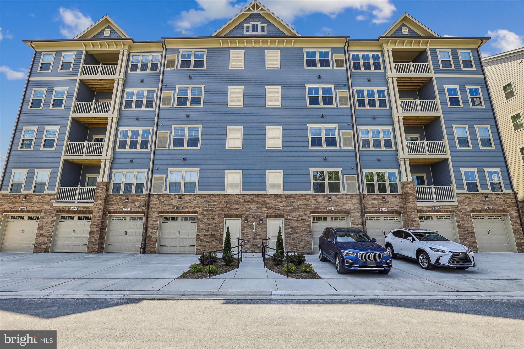 3520 Starlight St #102