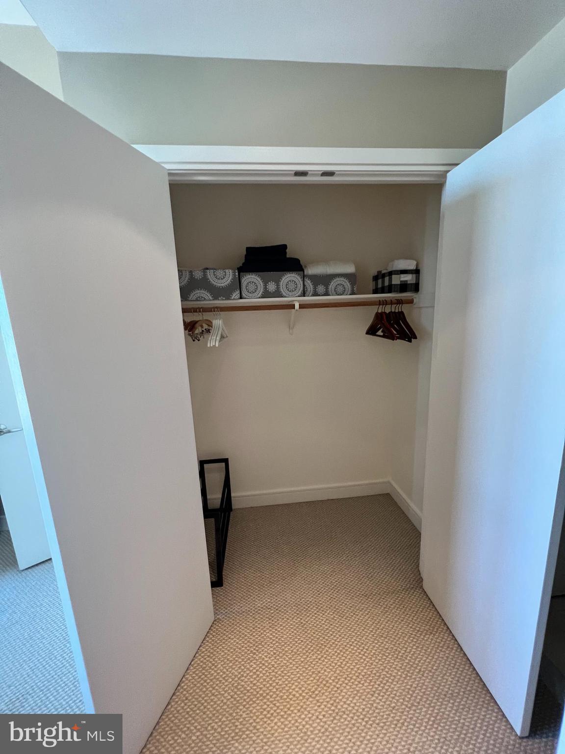 6820 Wisconsin #5004