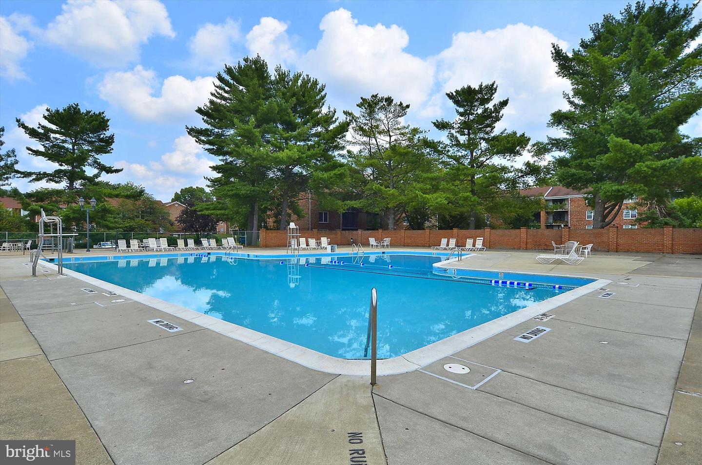 770 Quince Orchard Blvd #201