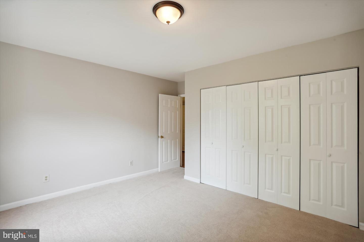 770 Quince Orchard Blvd #201