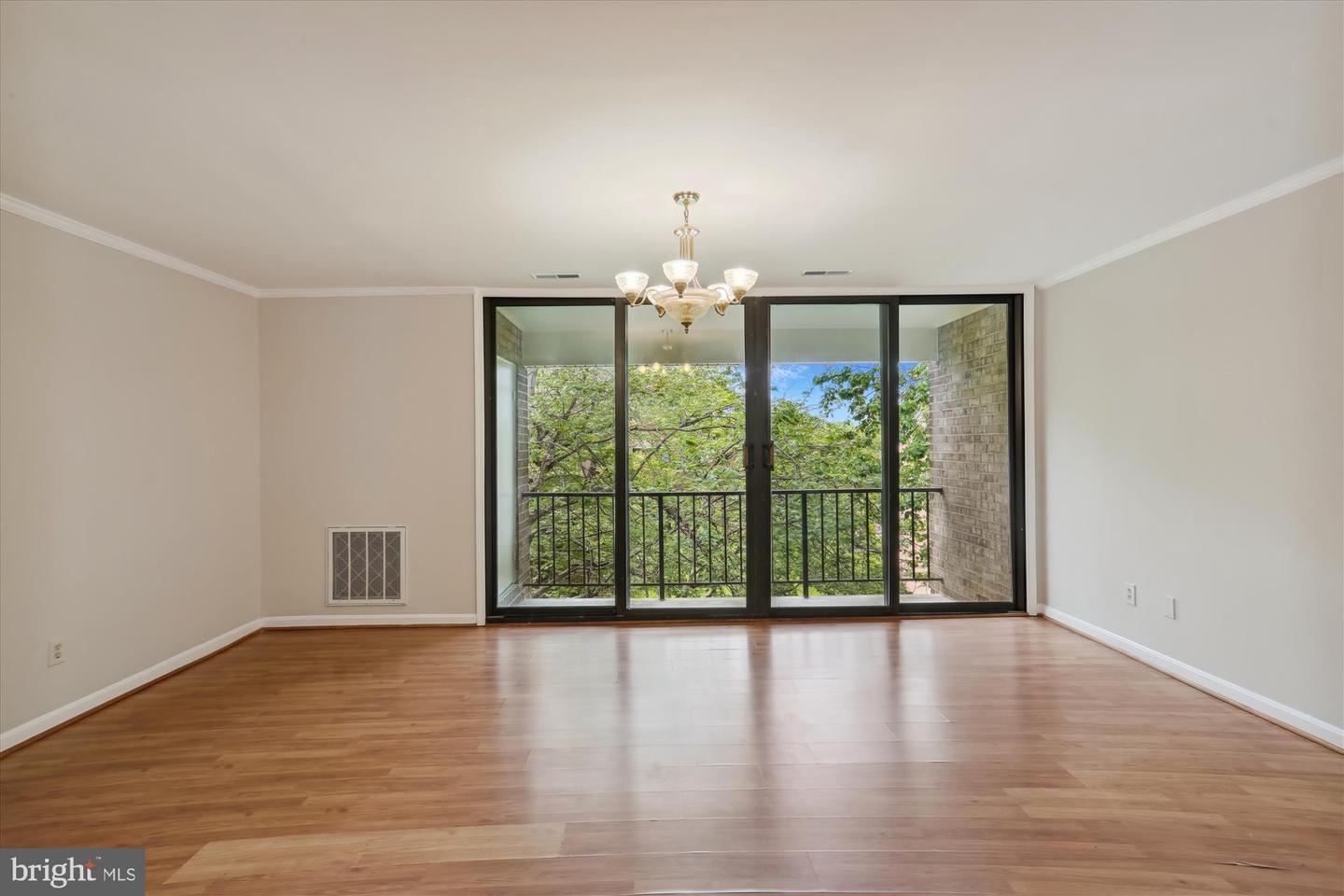 770 Quince Orchard Blvd #201