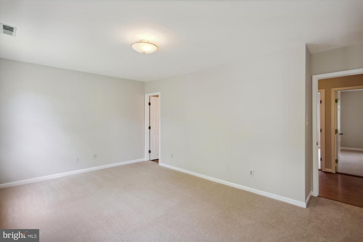 770 Quince Orchard Blvd #201