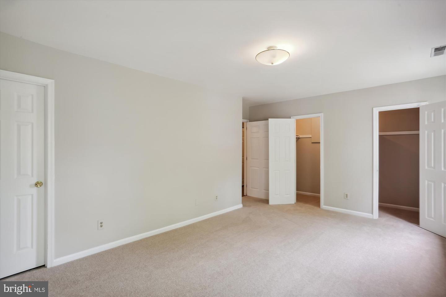 770 Quince Orchard Blvd #201