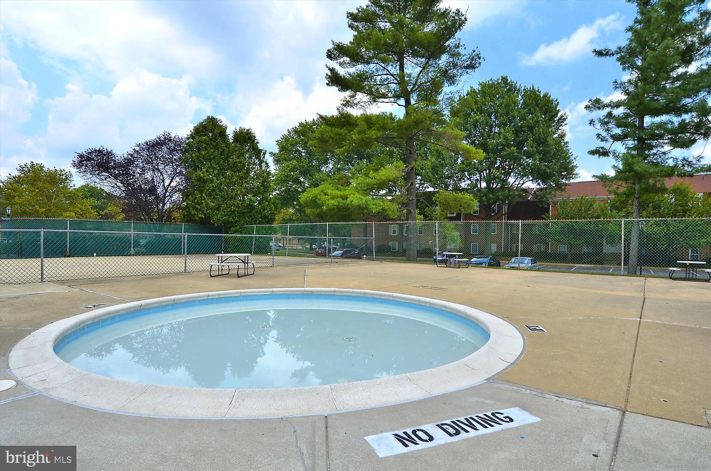 770 Quince Orchard Blvd #201