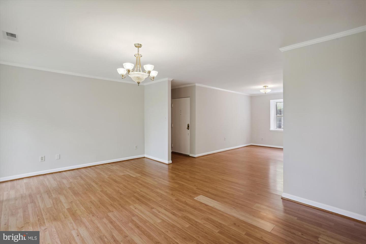 770 Quince Orchard Blvd #201