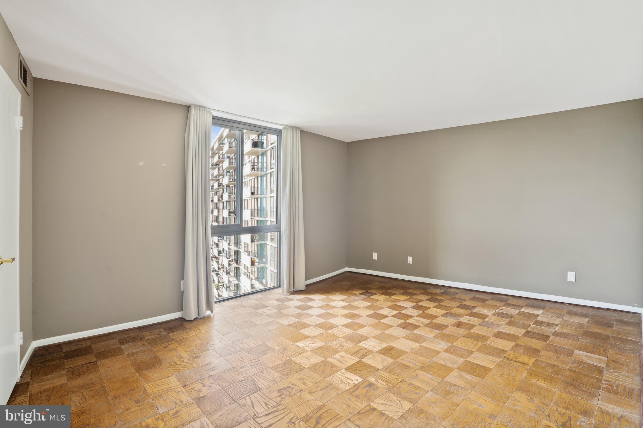 4620 N Park Ave #1106e