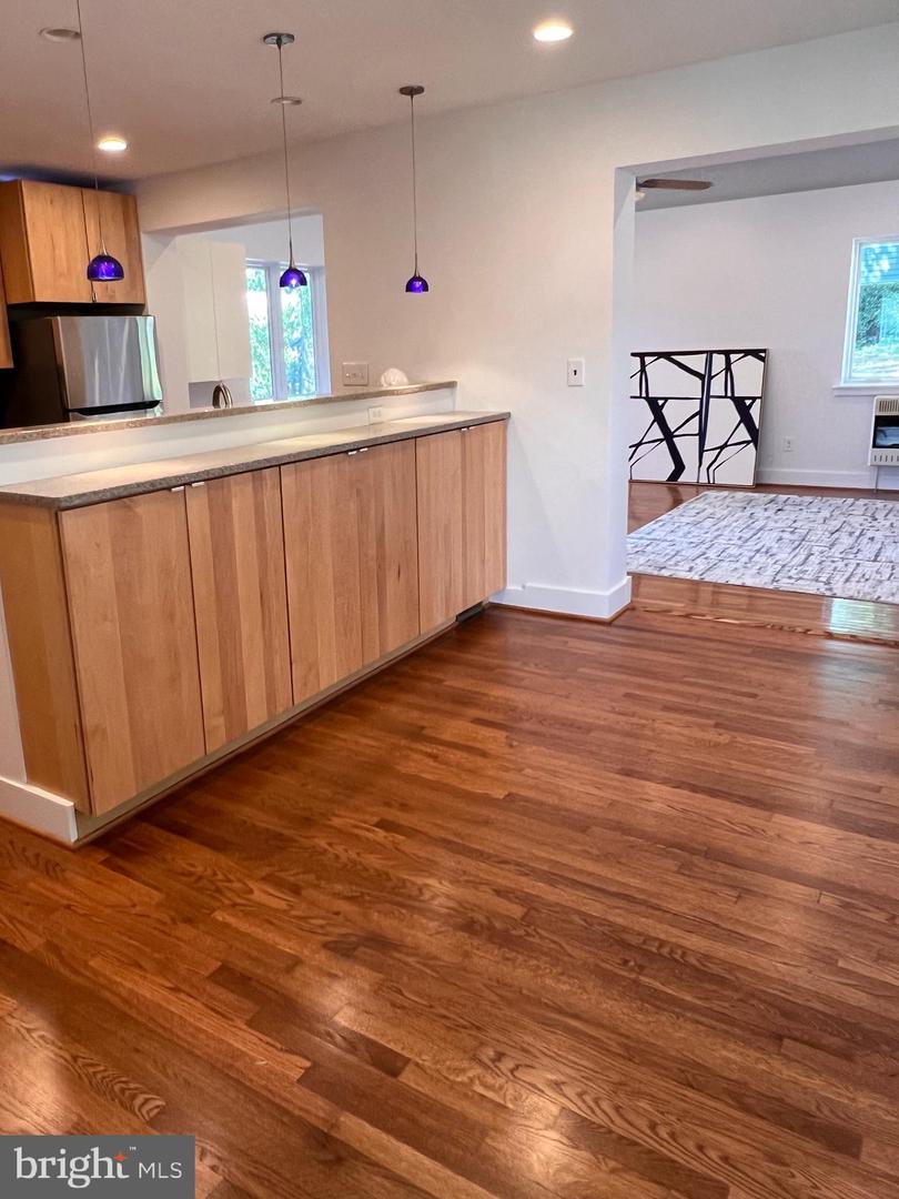 10122 Greenock Rd
