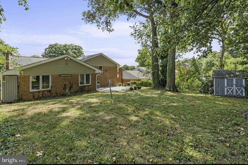 10122 Greenock Rd