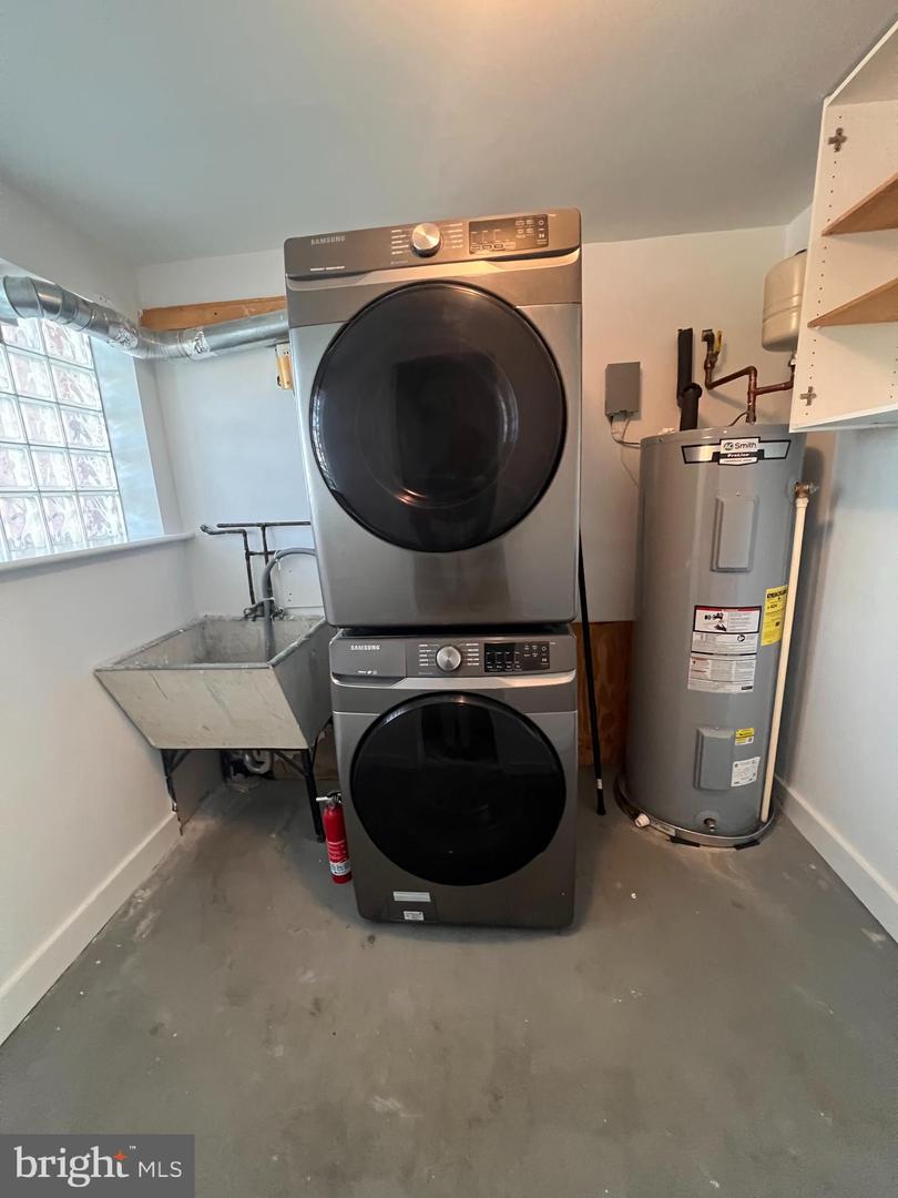 10122 Greenock Rd