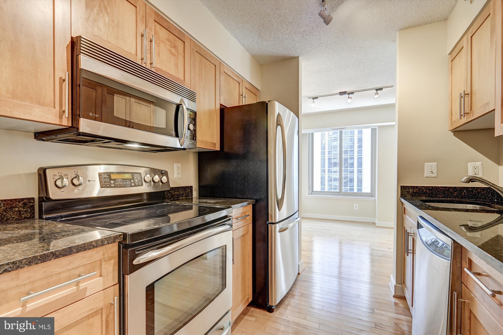 7500 Woodmont Ave #S706