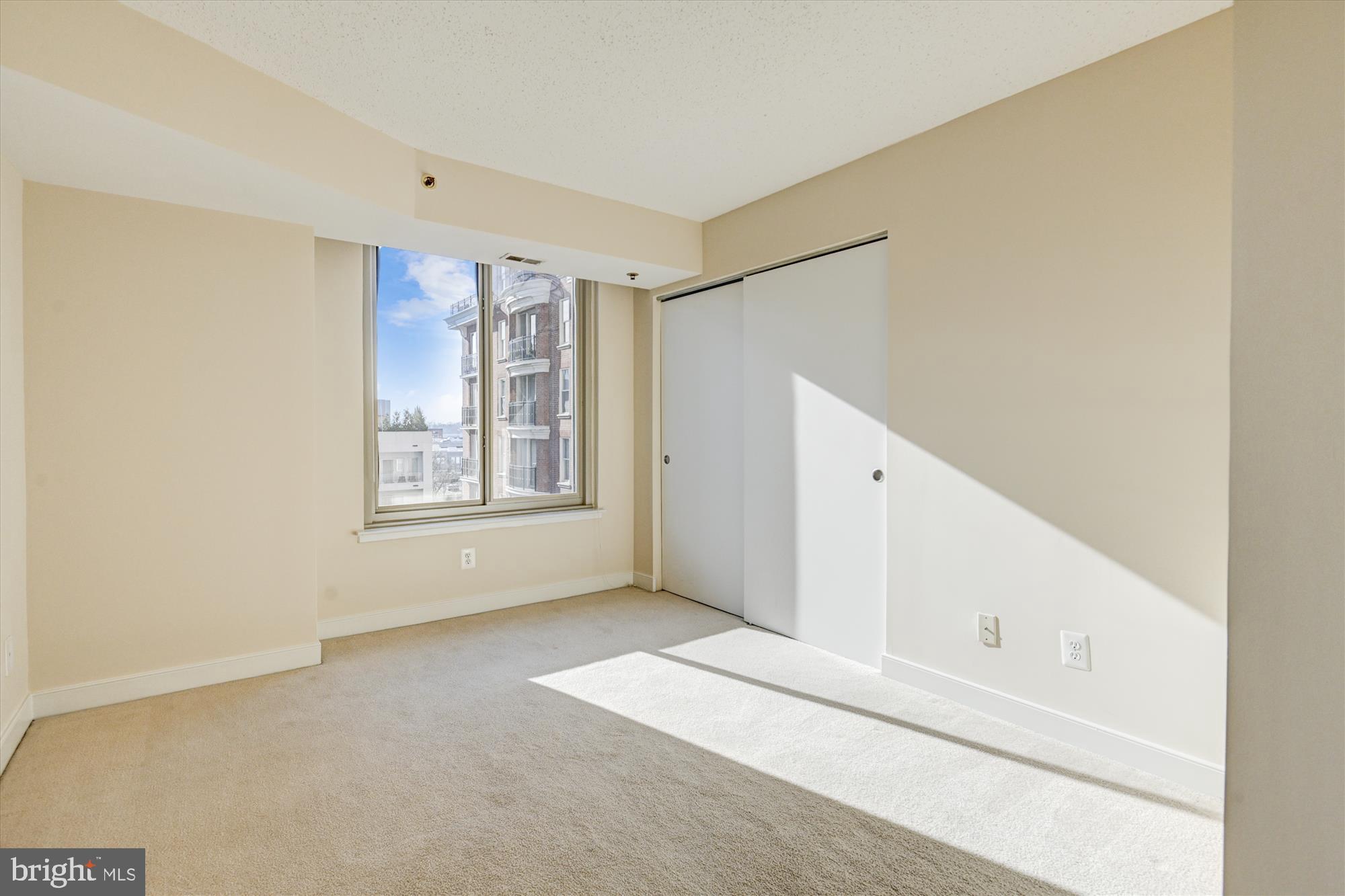 7500 Woodmont Ave #S706