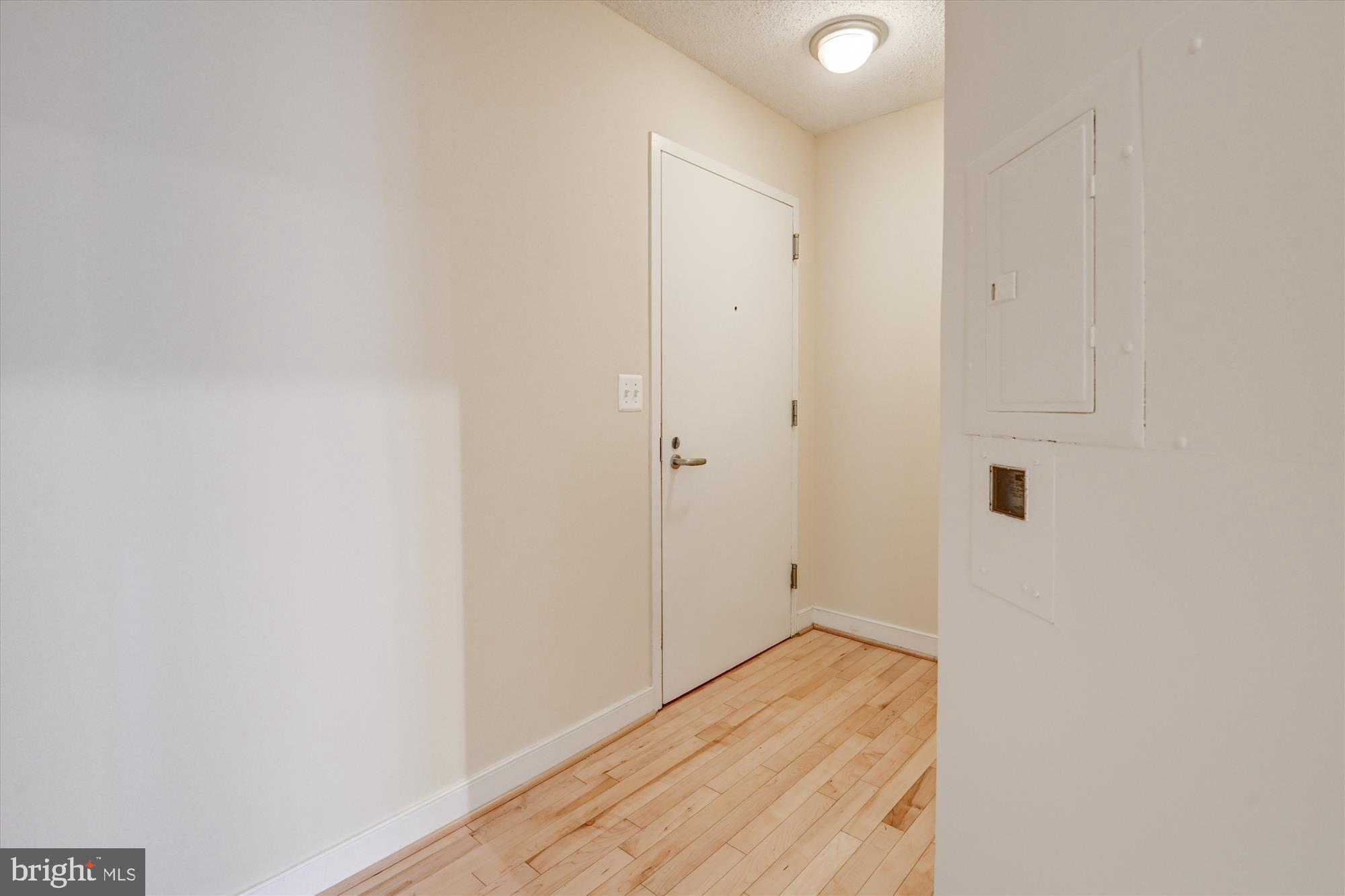 7500 Woodmont Ave #S706