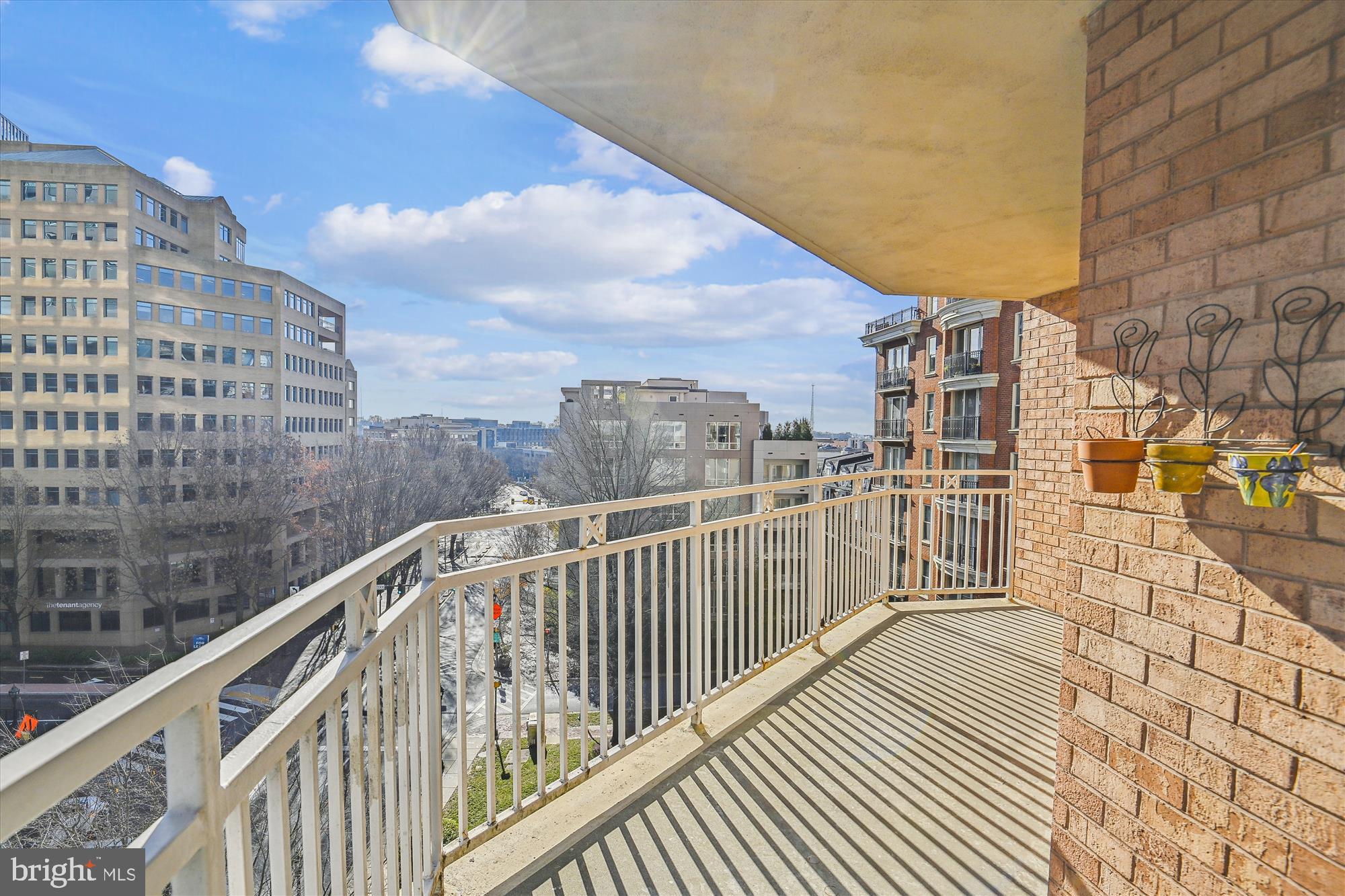 7500 Woodmont Ave #S706