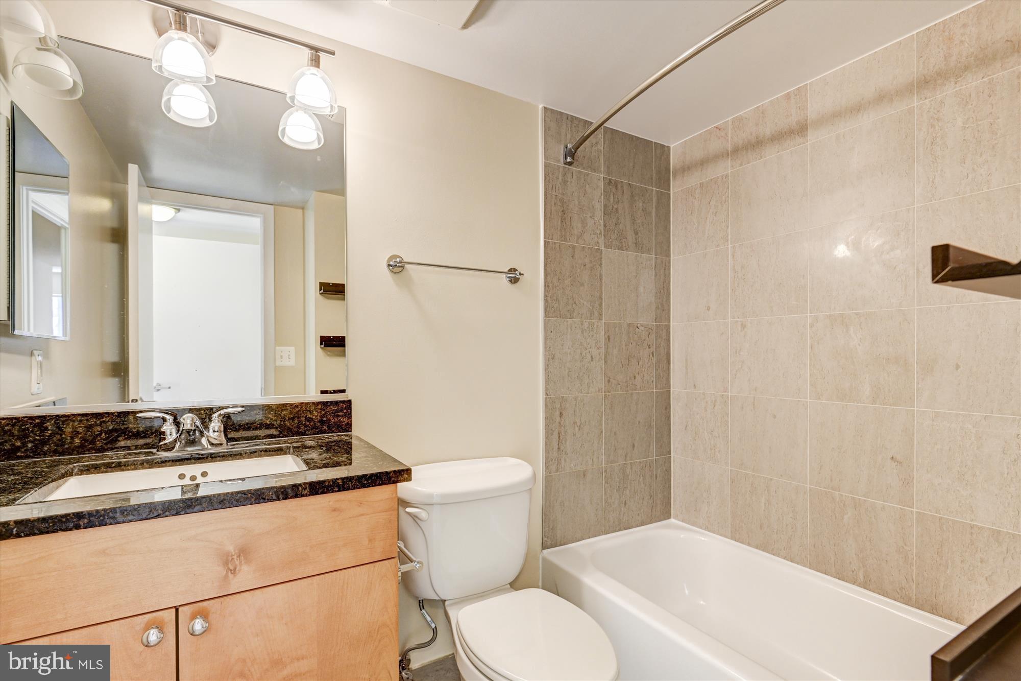 7500 Woodmont Ave #S706