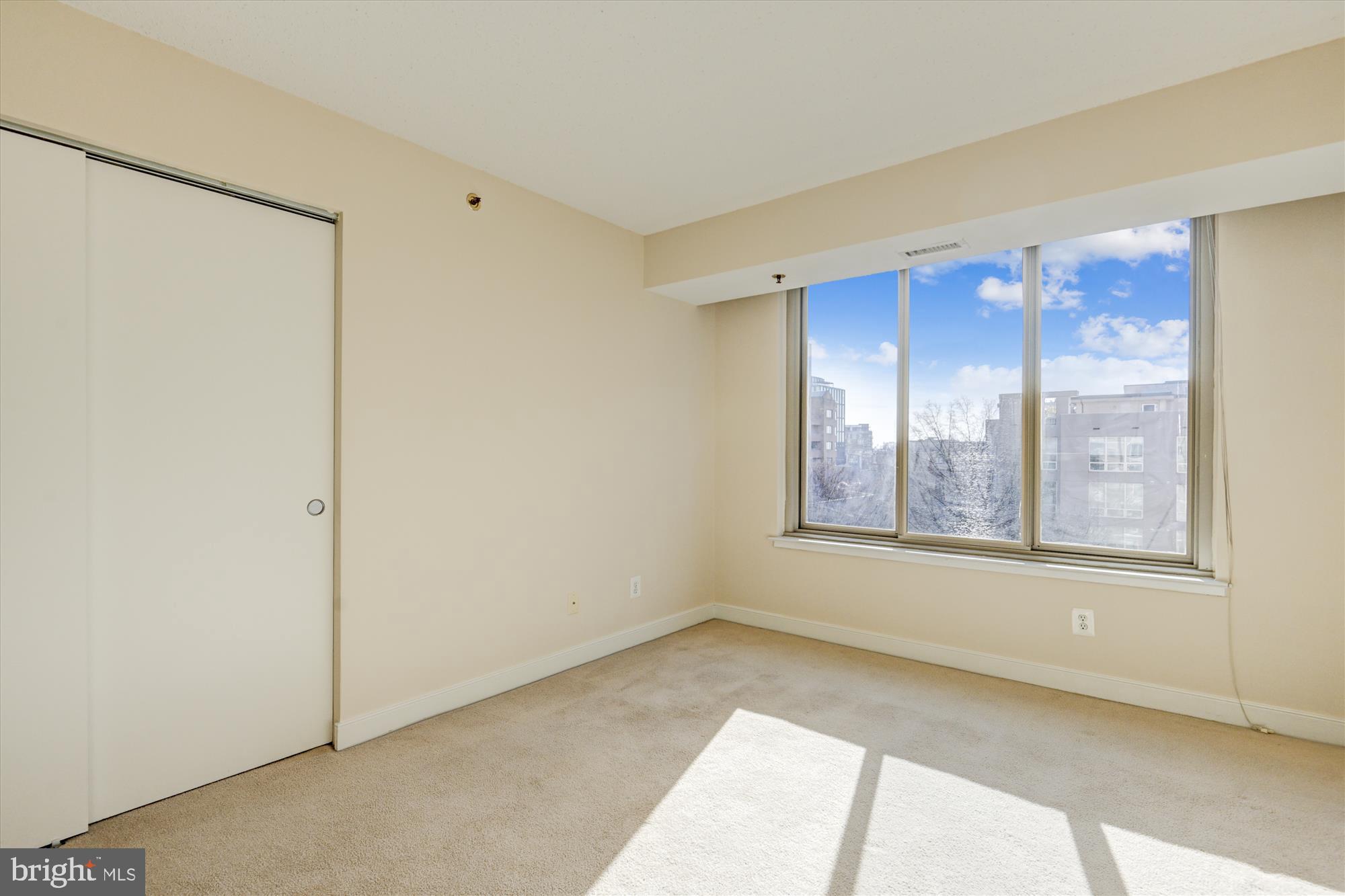 7500 Woodmont Ave #S706