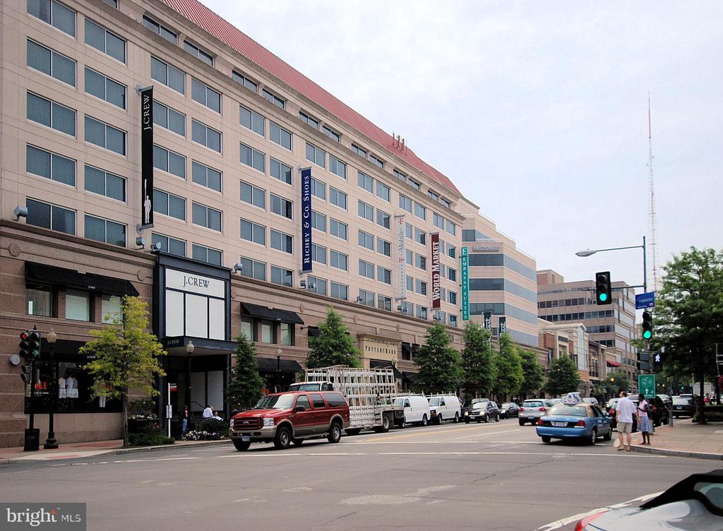 4620 N Park Ave #408e