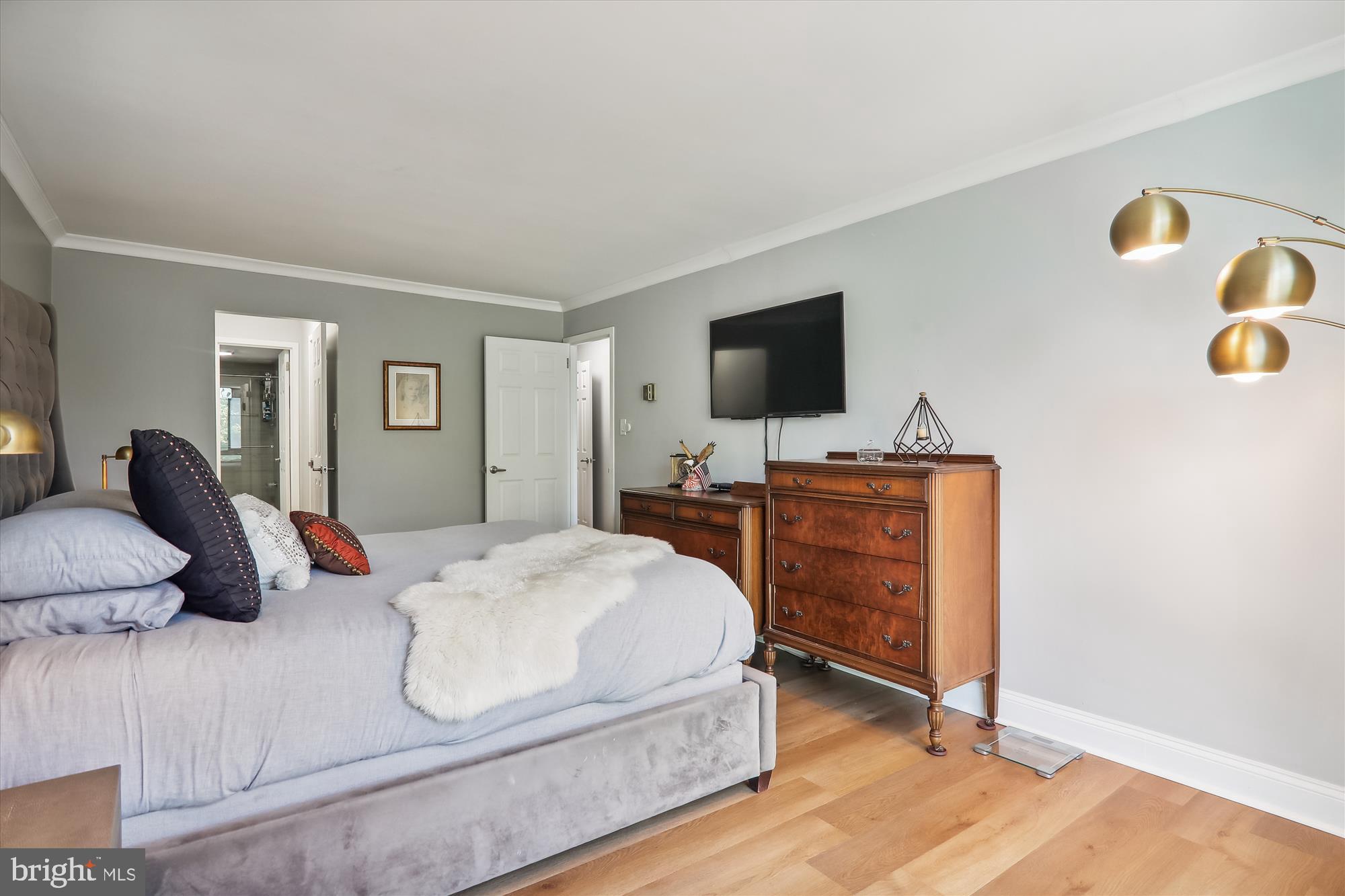 4620 N Park Ave #408e