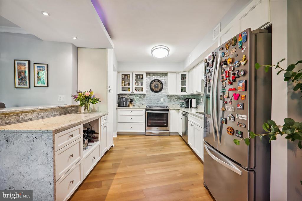 4620 N Park Ave #408e