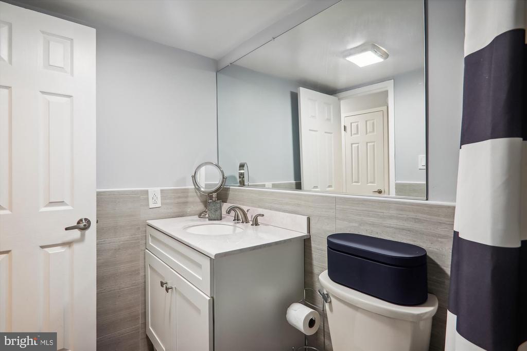 4620 N Park Ave #408e
