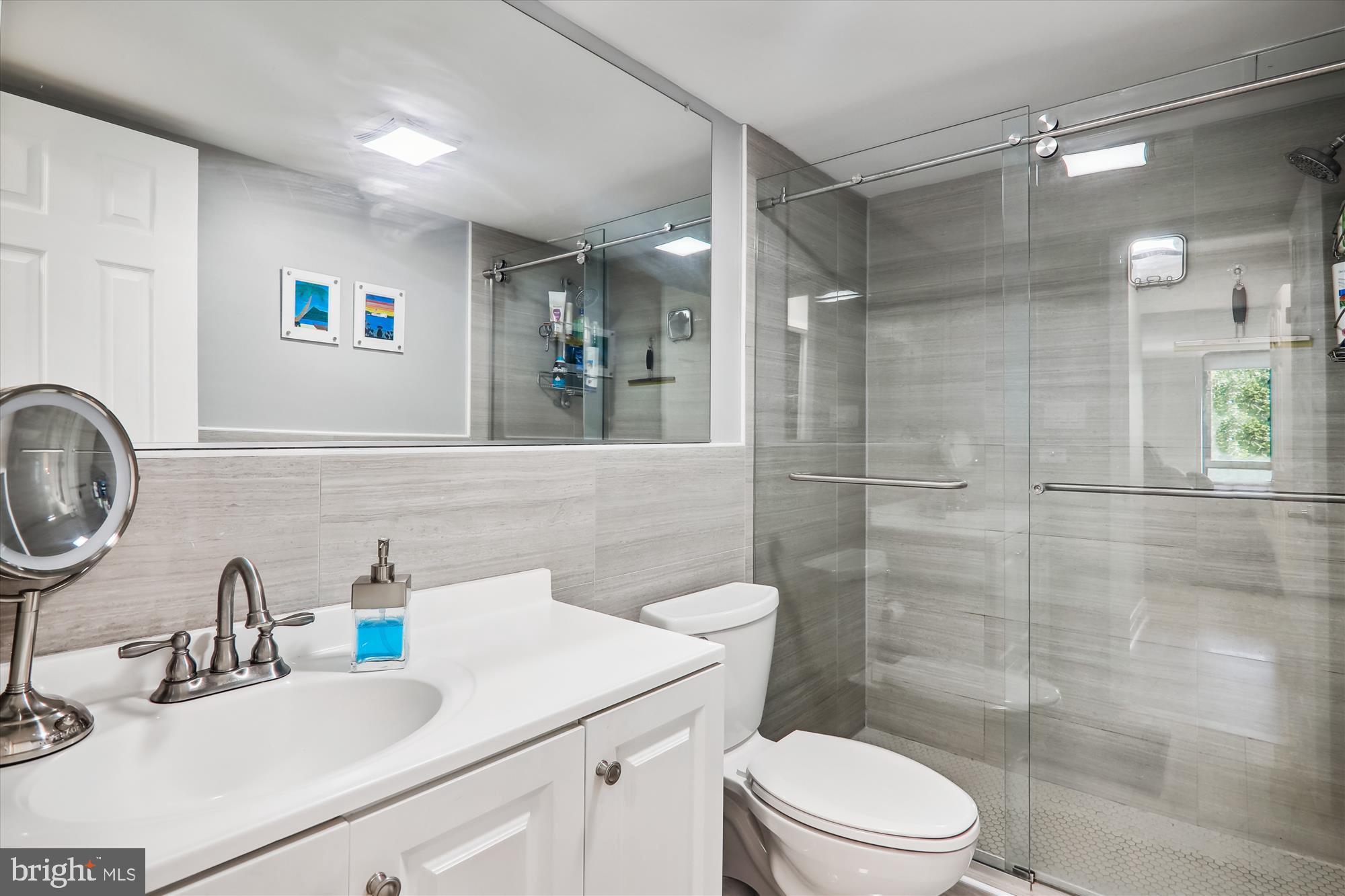 4620 N Park Ave #408e