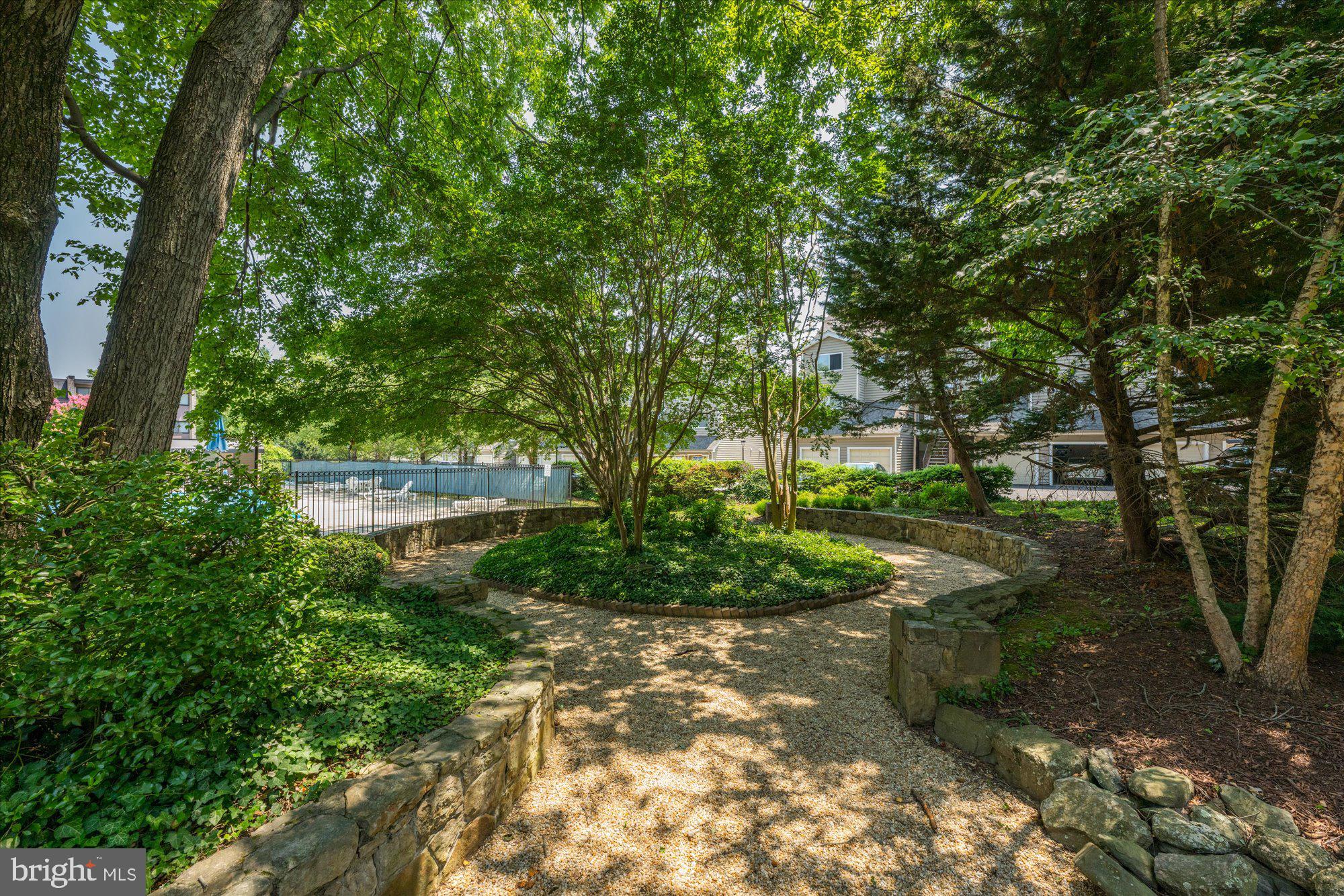 10853 Amherst Ave #201