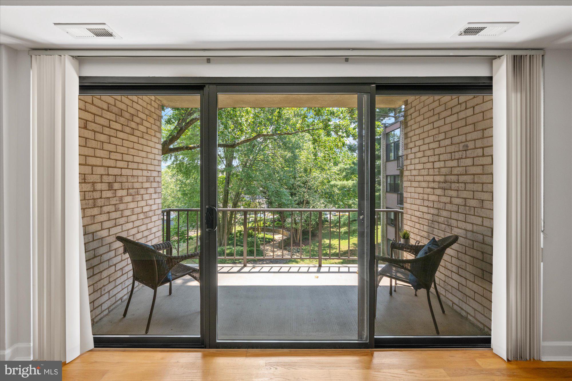 10853 Amherst Ave #201