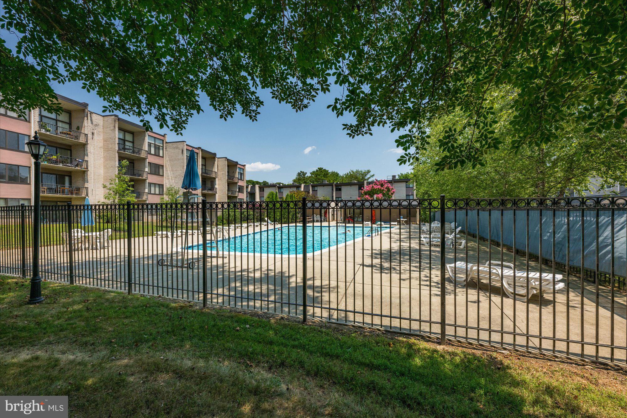 10853 Amherst Ave #201