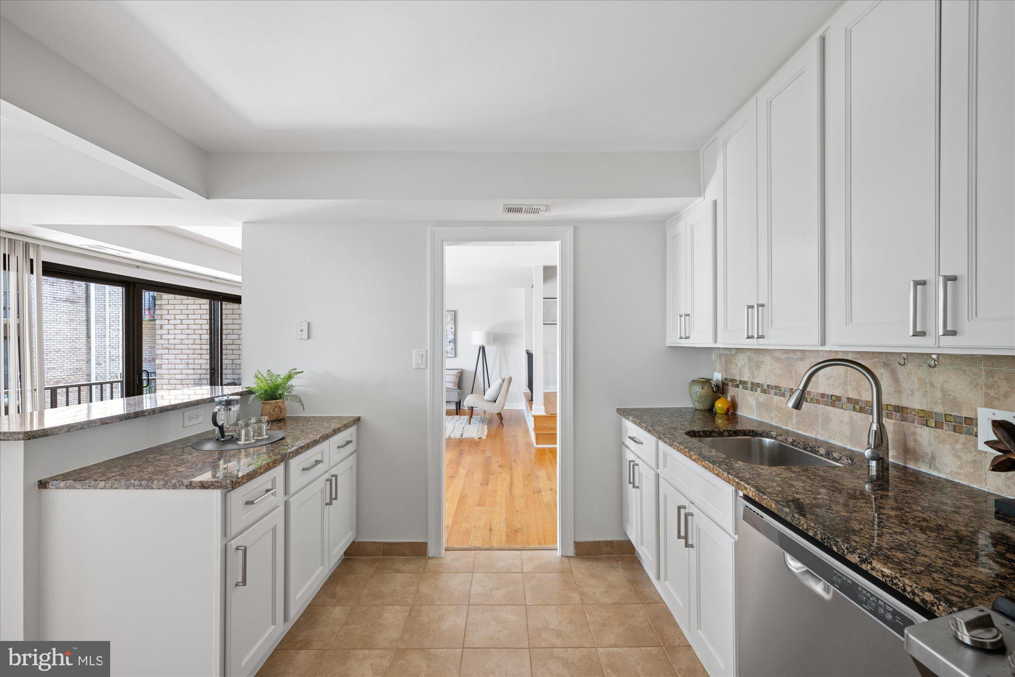 10853 Amherst Ave #201