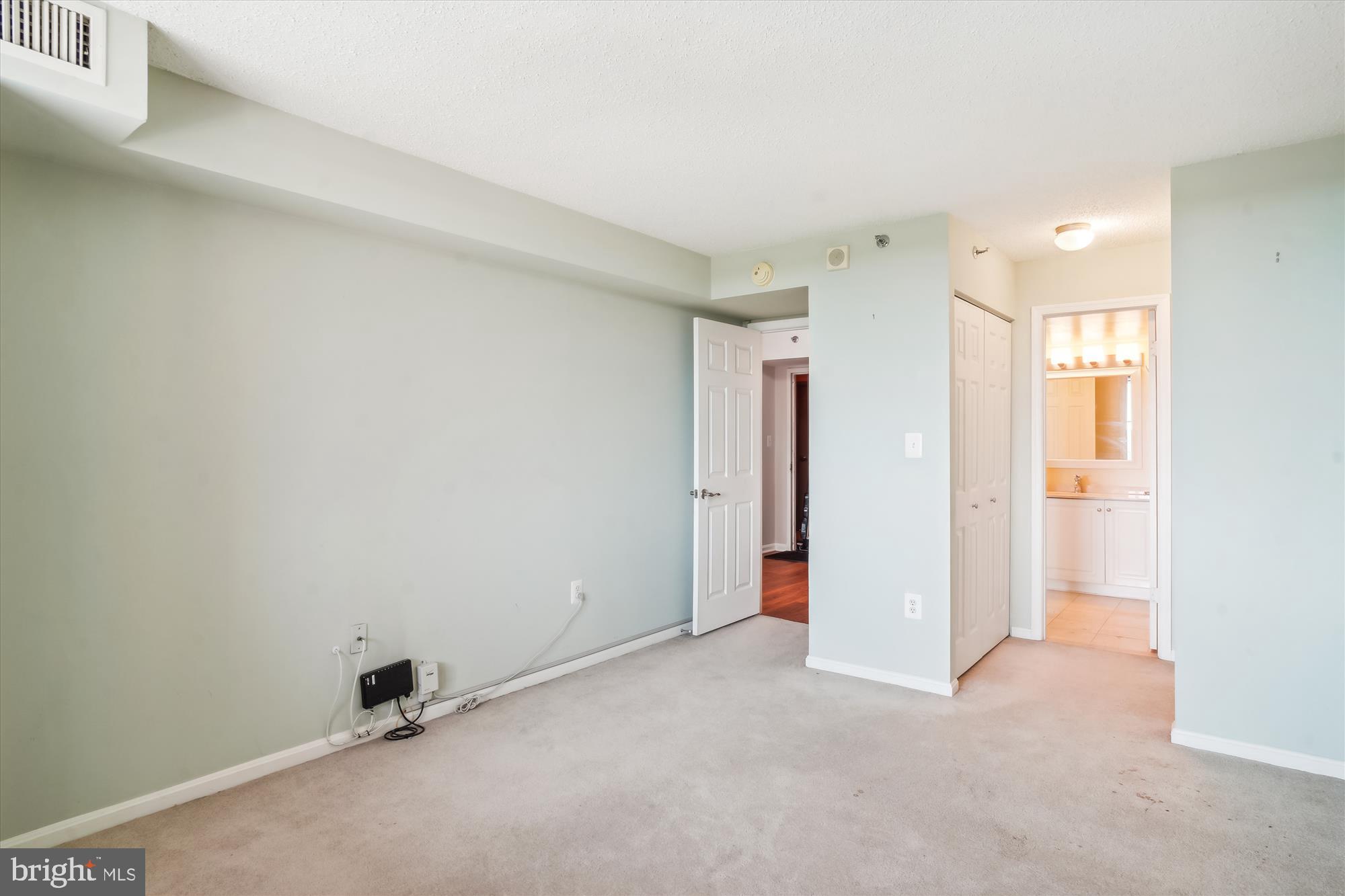 10101 Grosvenor Pl #1206