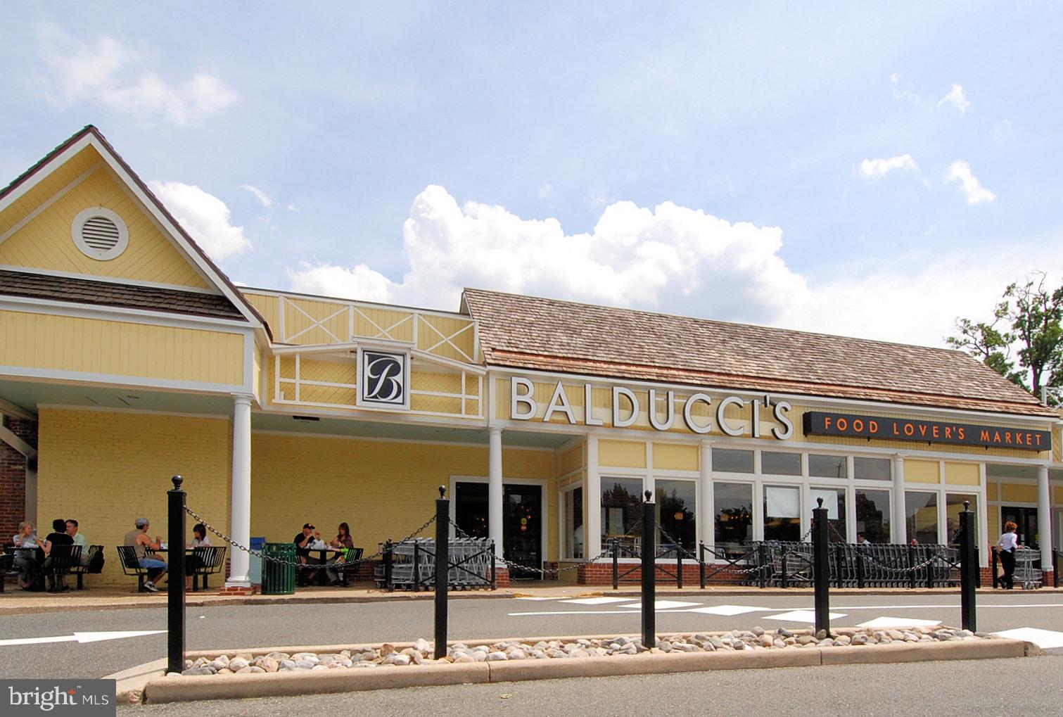 10101 Grosvenor Pl #1206