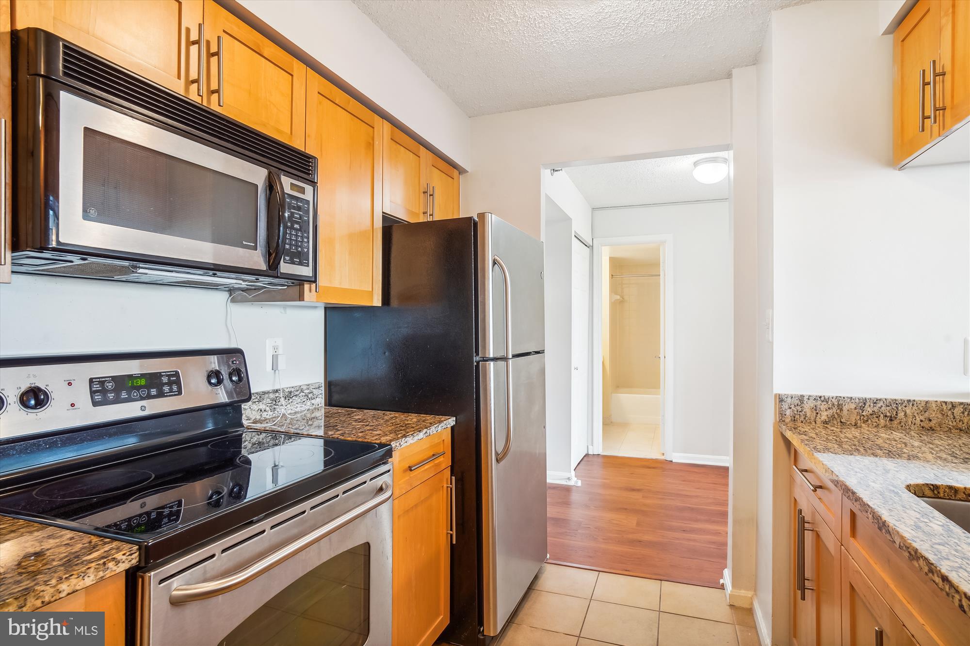 10101 Grosvenor Pl #1206