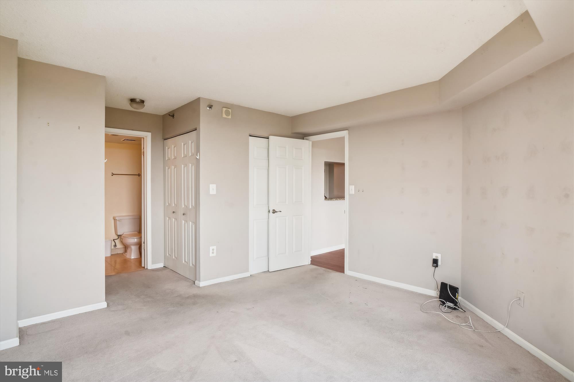 10101 Grosvenor Pl #1206