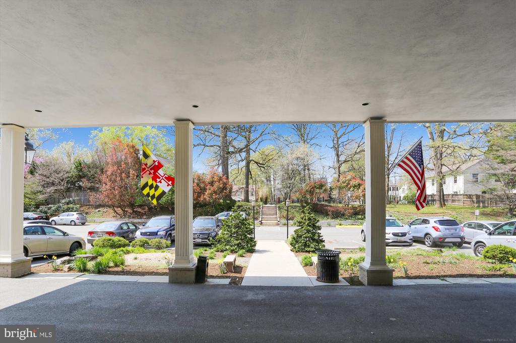 5301 WESTBARD CIR #410