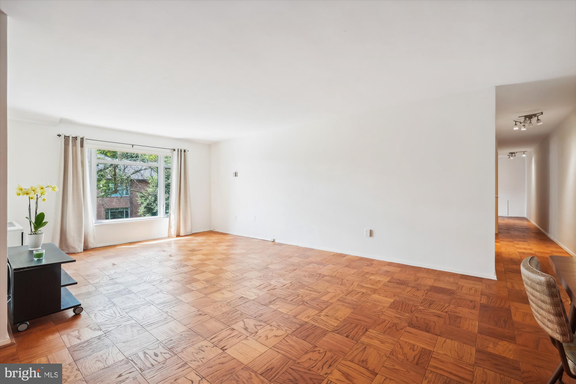 5301 WESTBARD CIR #410