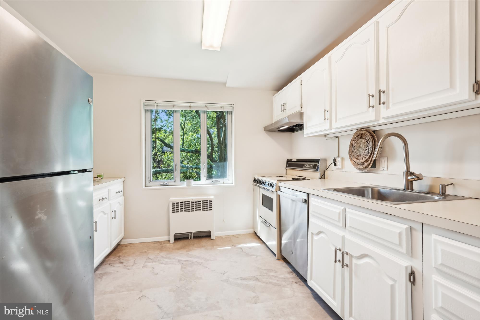 5301 WESTBARD CIR #410