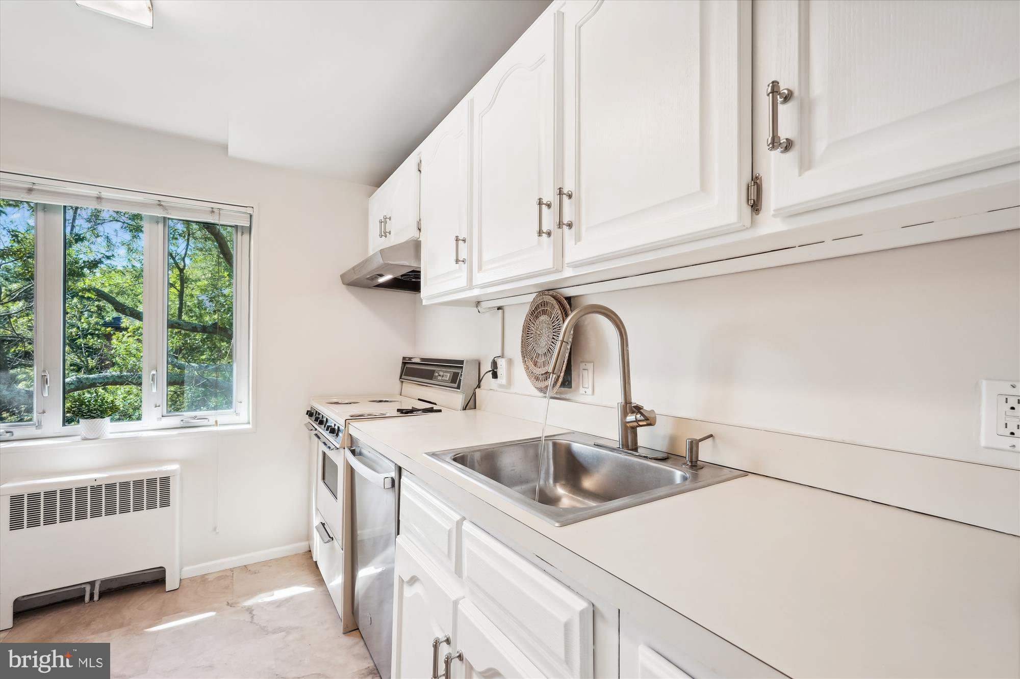 5301 WESTBARD CIR #410