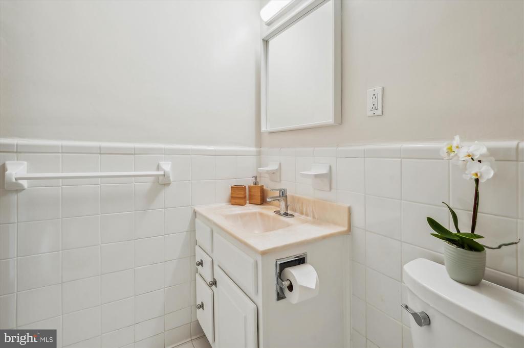 5301 WESTBARD CIR #410
