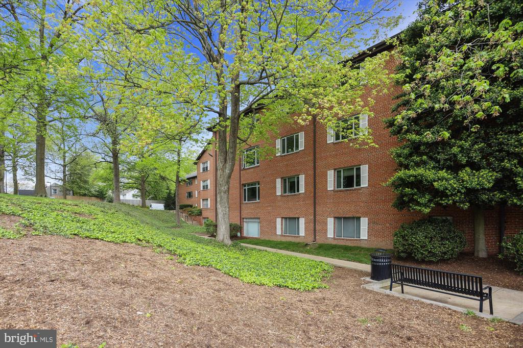 5301 WESTBARD CIR #410