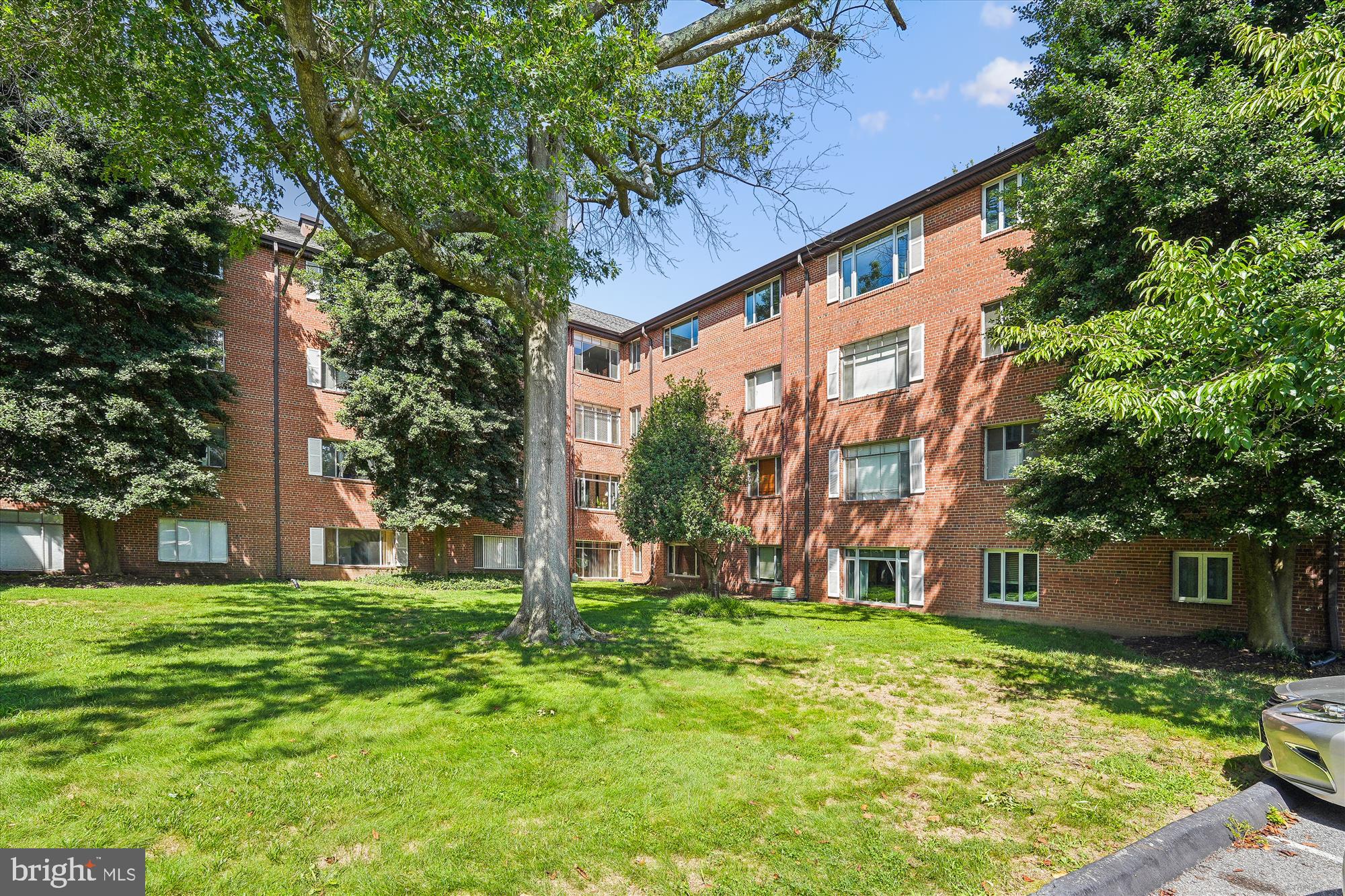 5301 WESTBARD CIR #410