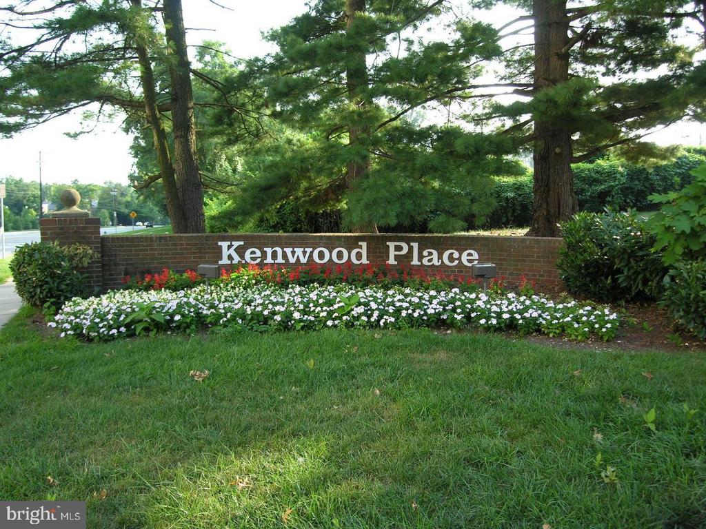 5301 WESTBARD CIR #410