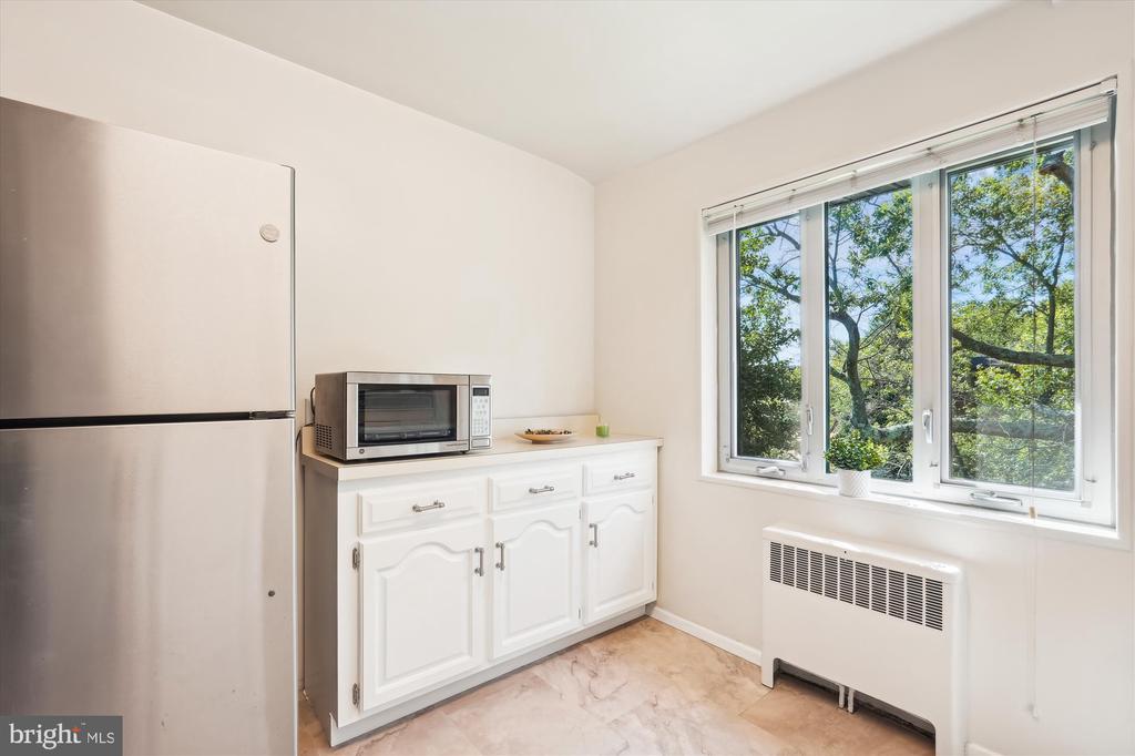 5301 WESTBARD CIR #410