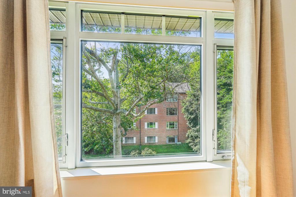 5301 WESTBARD CIR #410