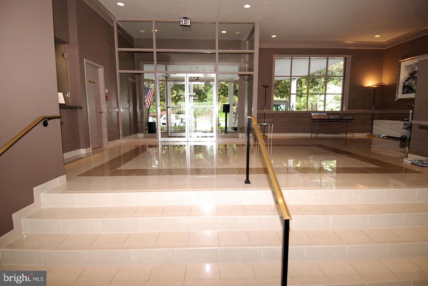 5301 WESTBARD CIR #410