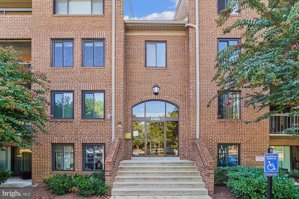 11405 Commonwealth Dr #201