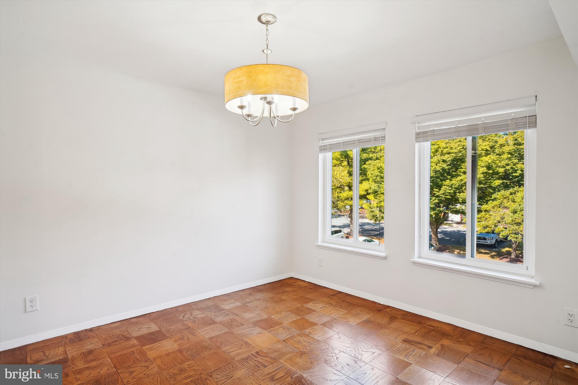 11405 Commonwealth Dr #201