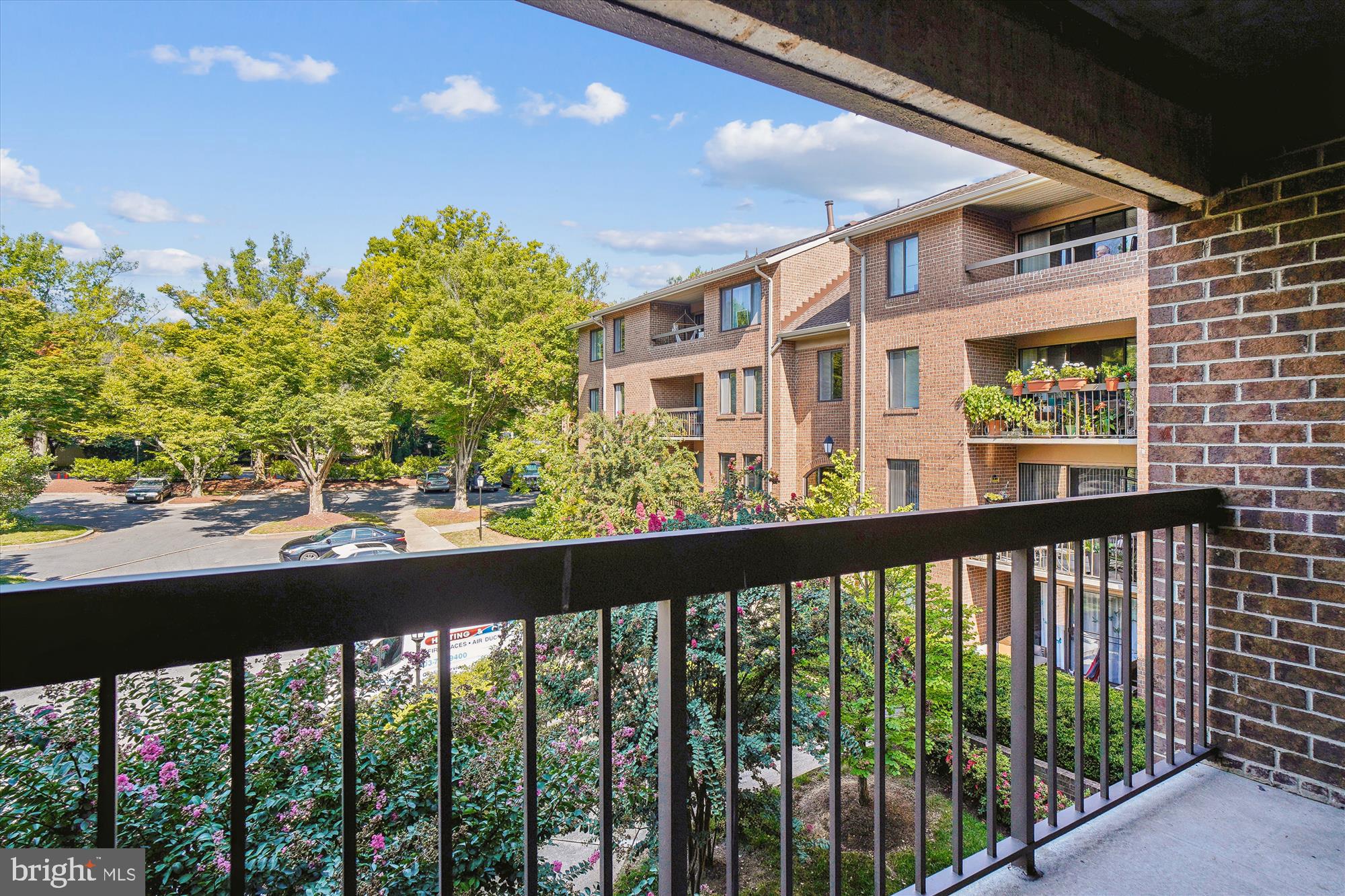 11405 Commonwealth Dr #201